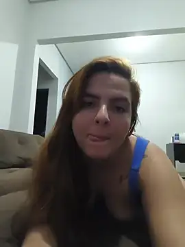 Snapshot of Bruninha_Hot10 chatting on May 22, 3:13 am Bruninha Hot10 online show from May 22, 3:13 am