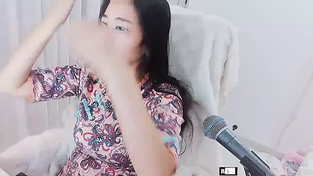 Floor oo online show from October 12, 2:27 pm