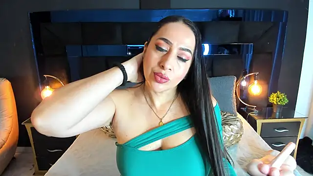 MayraVegas online show from March 13, 1:50 pm