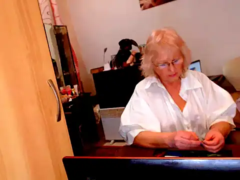 Natali7634 online show from March 13, 7:06 pm