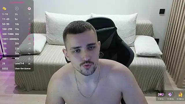 Snapshot of Larstar01 chatting on November 20, 4:40 pm Larstar01 online show from November 20, 4:40 pm