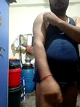 DeepakXxxR86 online show from December 1, 6:24 pm