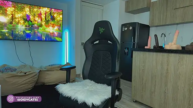 MarianaBranzz online show from April 20, 1:47 pm