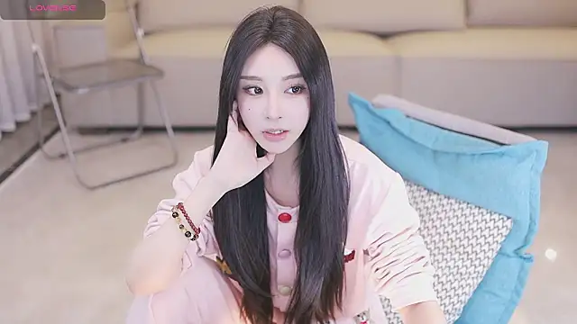 Snapshot of JayPope chatting on January 26, 1:25 pm JayPope online show from January 26, 1:25 pm