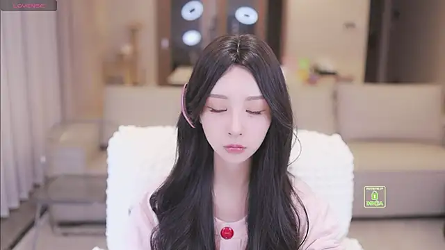 Snapshot of JayPope chatting on October 8, 2:14 pm JayPope online show from October 8, 2:14 pm