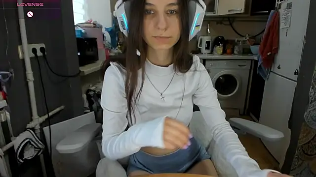  Nika Kik online show from April 20, 3:04 pm