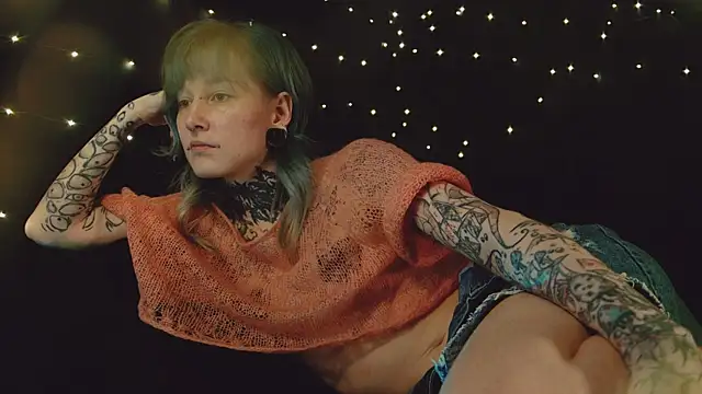 Littlespacemouse online show from December 13, 8:36 pm