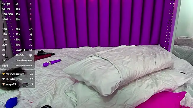 kinkyhousewifee online show from February 23, 6:34 pm