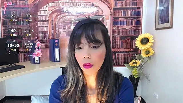 Snapshot of Catalella_Ar chatting on October 9, 3:15 am Catalella Ar online show from October 9, 3:15 am