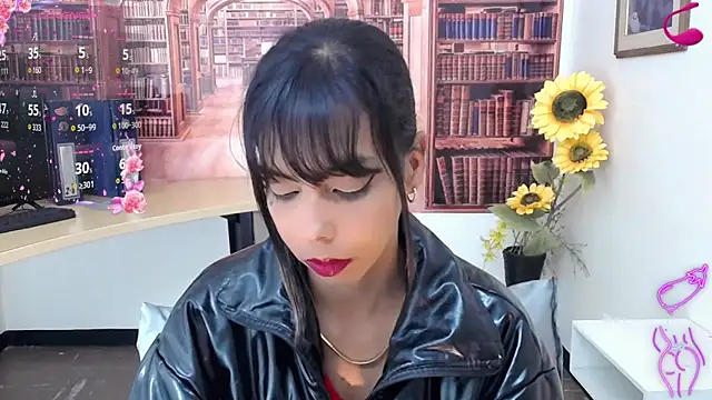 Snapshot of Catalella_Ar chatting on October 28, 3:21 am Catalella Ar online show from October 28, 3:21 am