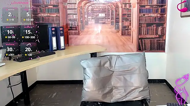 Snapshot of Catalella_Ar chatting on November 26, 3:18 am Catalella Ar online show from November 26, 3:18 am