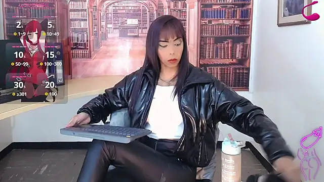 Snapshot of Catalella_Ar chatting on November 28, 3:20 am Catalella Ar online show from November 28, 3:20 am