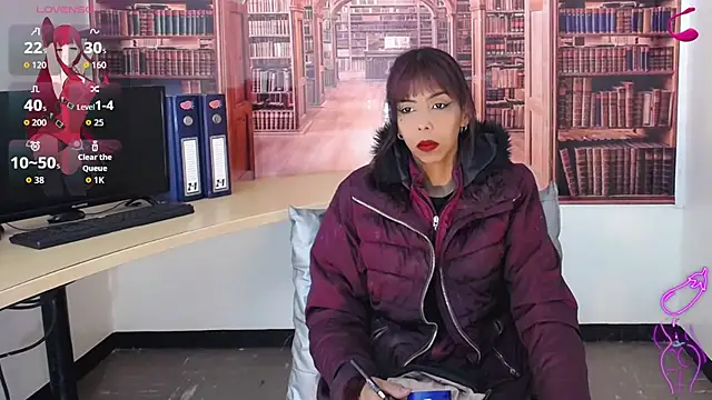 Snapshot of Catalella_Ar chatting on December 5, 3:15 am Catalella Ar online show from December 5, 3:15 am