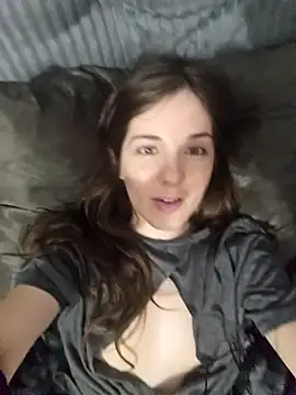 oxitocindi online show from October 18, 12:13 am