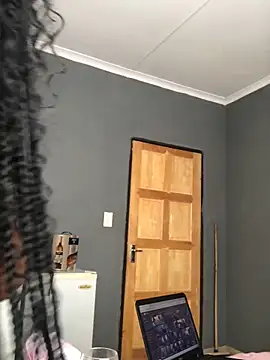 Nicole Liam  online show from October 6, 12:02 pm