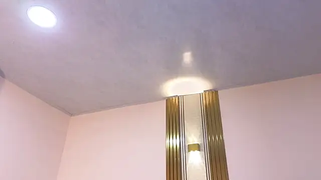 Snapshot of Emmaa_Blonde chatting on March 2, 11:39 am Emmaa Blonde online show from March 2, 11:39 am