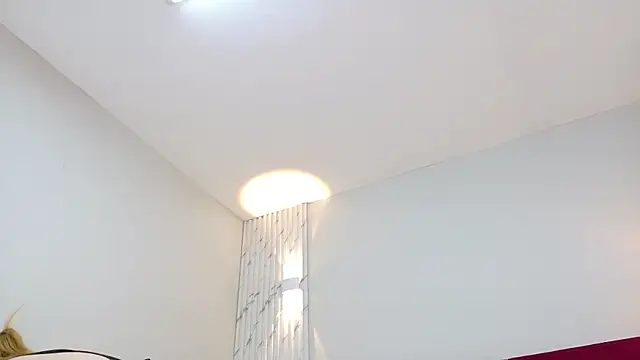 Snapshot of Emmaa_Blonde chatting on October 10, 10:36 am Emmaa Blonde online show from October 10, 10:36 am