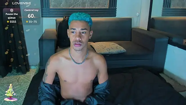 Hottwinkguys online show from December 17, 4:51 am