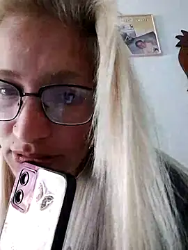 Snapshot of rusher27 chatting on September 10, 4:29 pm rusher27 online show from September 10, 4:29 pm