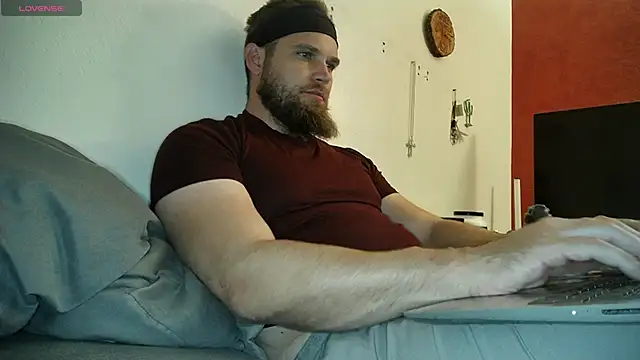 dikdowndaddy online show from December 16, 1:05 pm