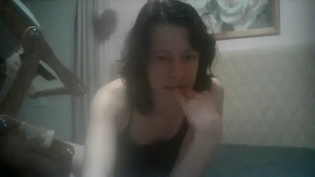 SunElizabeth online show from April 7, 4:29 pm