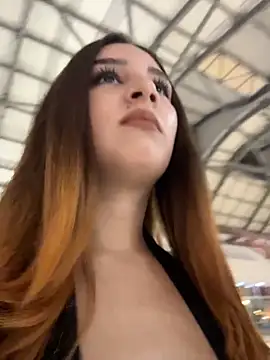 Snapshot of Mon_Cherry chatting on March 28, 1:05 am Mon Cherry online show from March 28, 1:05 am