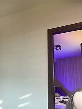 LunaWills  online show from February 20, 11:09 am