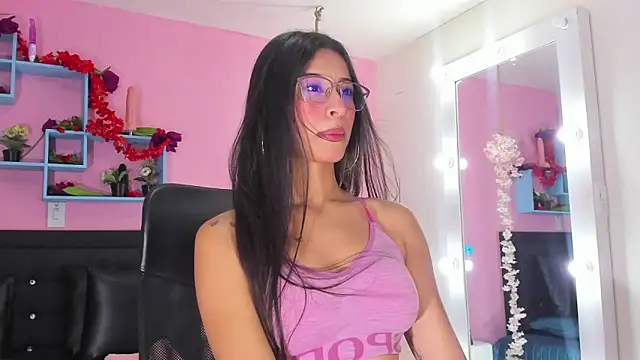Snapshot of SamaraCortez chatting on February 10, 8:31 pm SamaraCortez online show from February 10, 8:31 pm