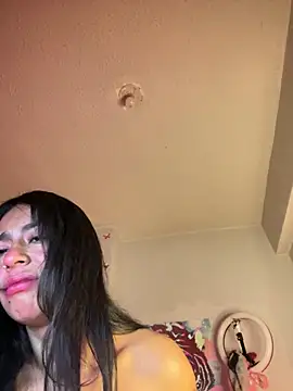 CieloTaylor online show from March 11, 1:05 am