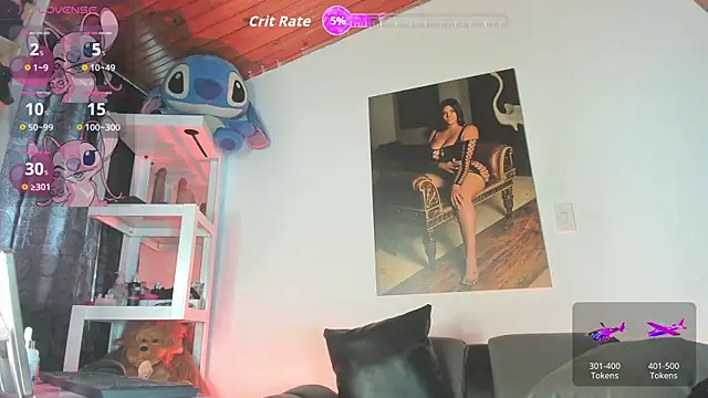 Snapshot of AdelaMorales12 chatting on April 13, 8:25 pm AdelaMorales12 online show from April 13, 8:25 pm