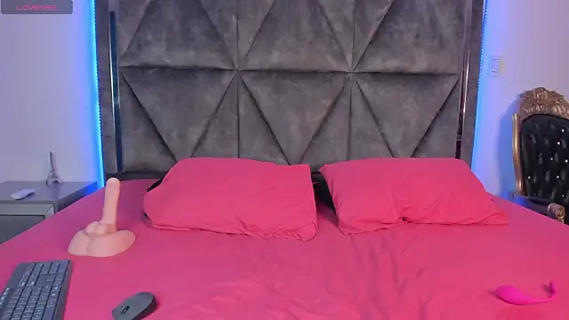 Deiisy Queen online show from March 12, 7:28 pm