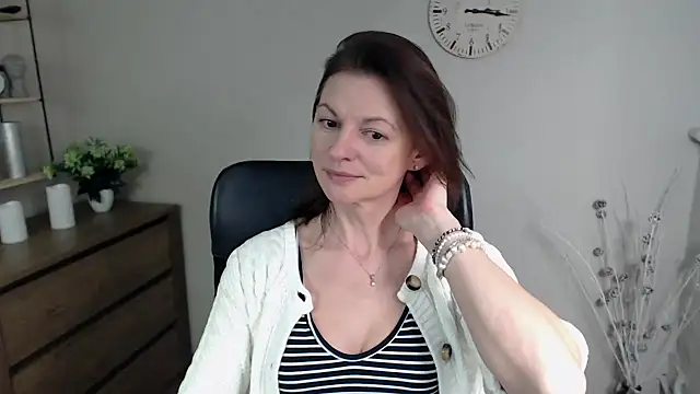 VivianWILD online show from January 23, 10:11 am