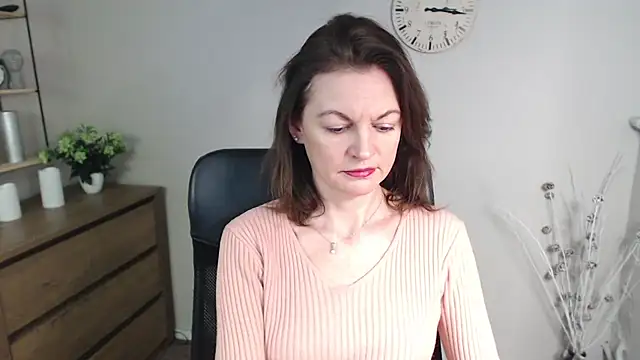 VivianWILD online show from January 24, 6:46 am