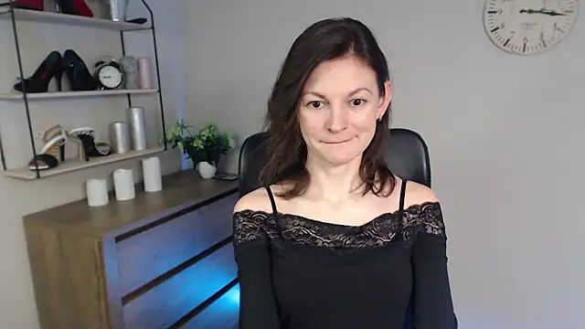 VivianWILD online show from February 6, 10:26 am