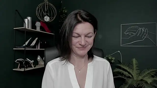 VivianWILD online show from January 19, 6:50 am