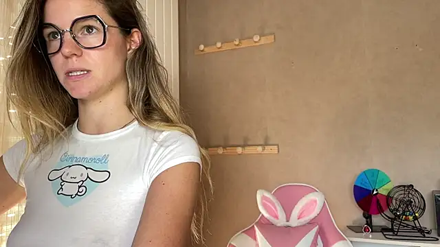 lucie mehott online show from September 27, 9:14 am