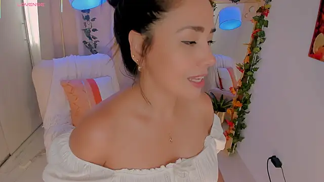 Snapshot of Miss_ash chatting on February 21, 8:54 pm Miss ash online show from February 21, 8:54 pm