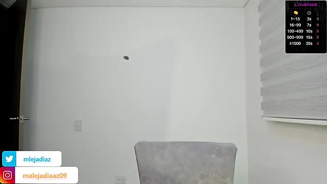 Snapshot of MalejaDiaz_ chatting on December 9, 10:20 pm MalejaDiaz online show from December 9, 10:20 pm