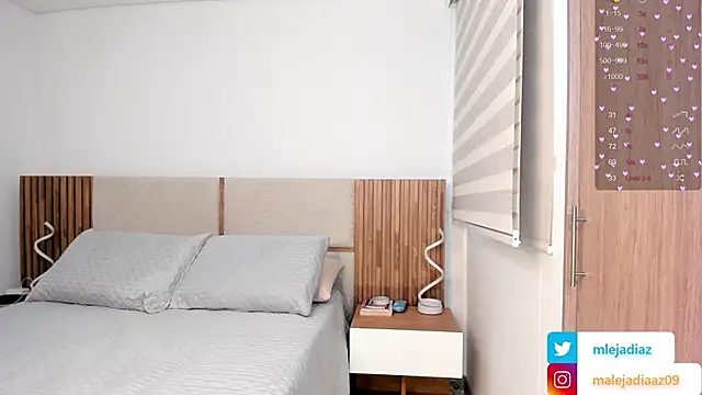 Snapshot of MalejaDiaz_ chatting on October 10, 4:06 pm MalejaDiaz online show from October 10, 4:06 pm