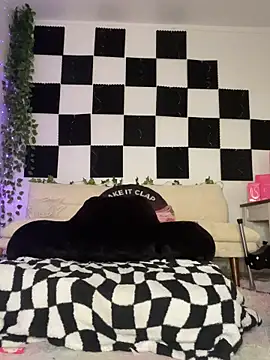 yummyrina online show from April 22, 8:32 pm