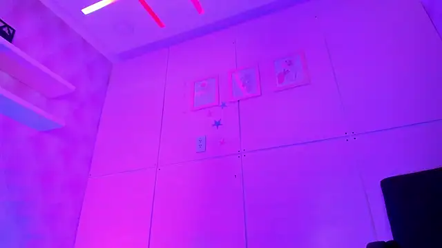 Hilary-banks online show from January 15, 11:00 am