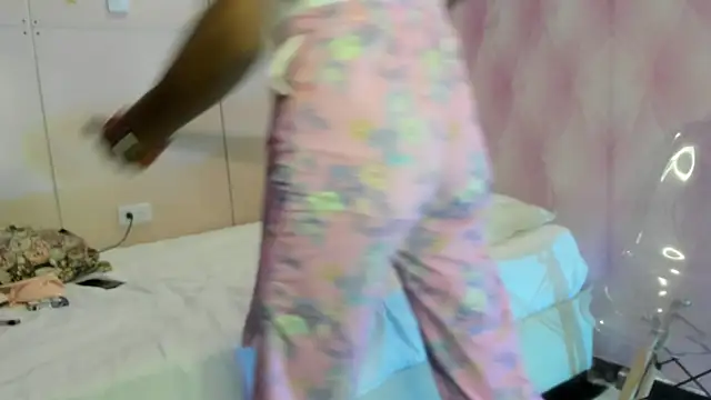 Hilary-banks online show from March 7, 3:29 am