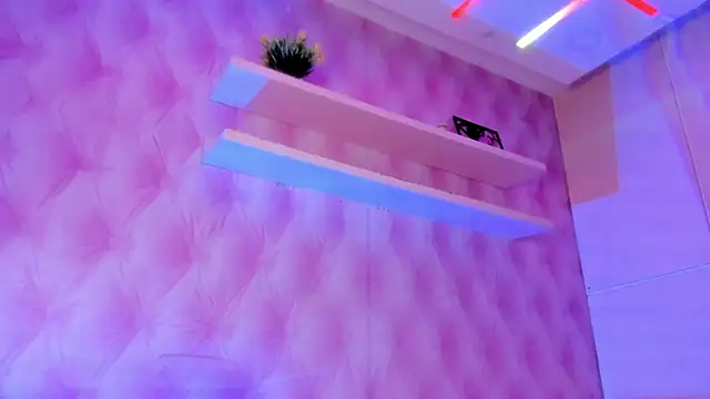 Hilary-banks online show from March 22, 7:36 am