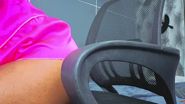 Hilary-banks online show from October 24, 4:53 am