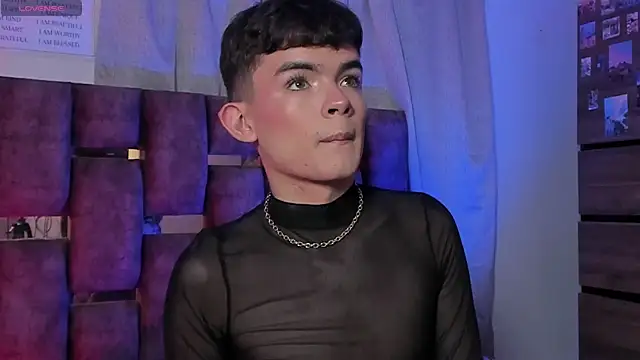 Snapshot of Angelo_018 chatting on February 9, 6:11 am Angelo 018 online show from February 9, 6:11 am