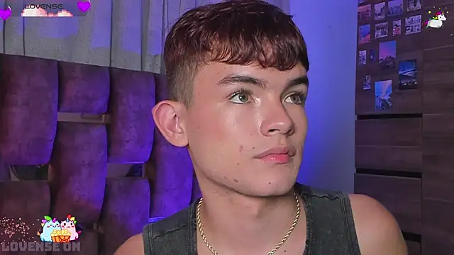 Snapshot of Angelo_018 chatting on March 7, 11:29 am Angelo 018 online show from March 7, 11:29 am