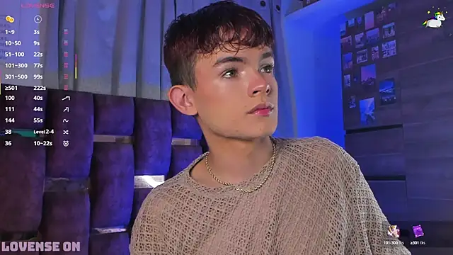 Snapshot of Angelo_018 chatting on March 21, 7:44 am Angelo 018 online show from March 21, 7:44 am