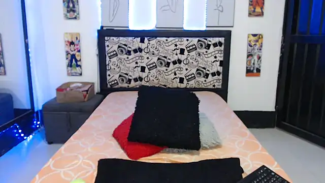 Snapshot of Rihana14 chatting on February 18, 8:58 pm Rihana14 online show from February 18, 8:58 pm