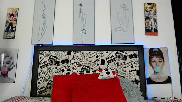 Rihana14 online show from April 21, 9:28 pm