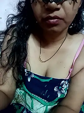 Snapshot of Hotanita99 chatting on January 11, 6:35 pm Hotanita99 online show from January 11, 6:35 pm